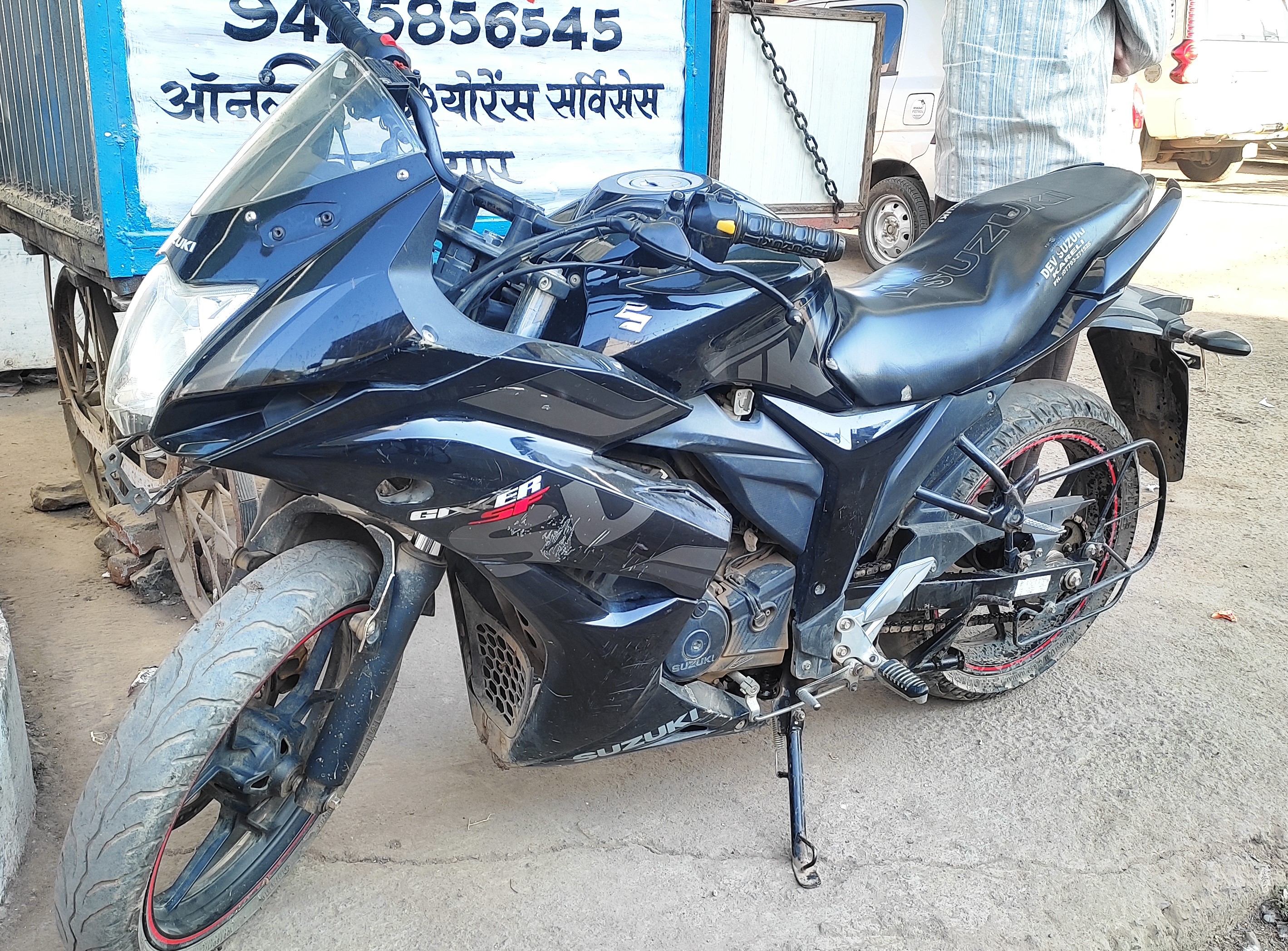  SUZUKI GIXXER SF