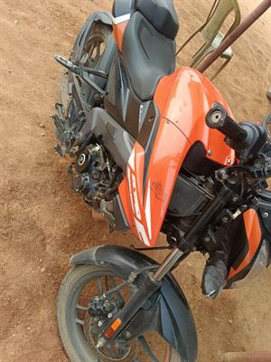  BAJAJ PULSAR 125 NEON